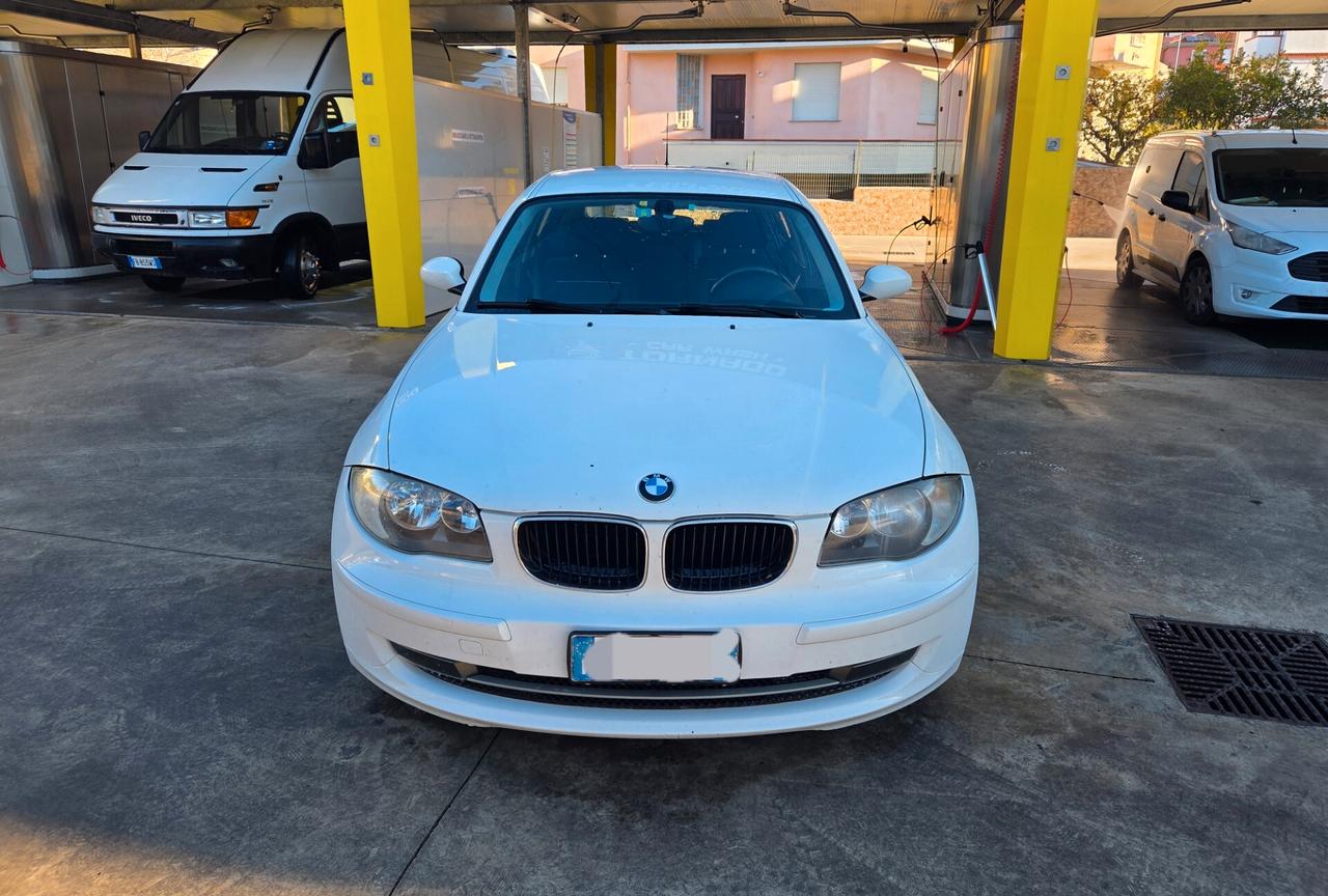 Bmw 118 118d cat 5 porte Futura DPF 2010