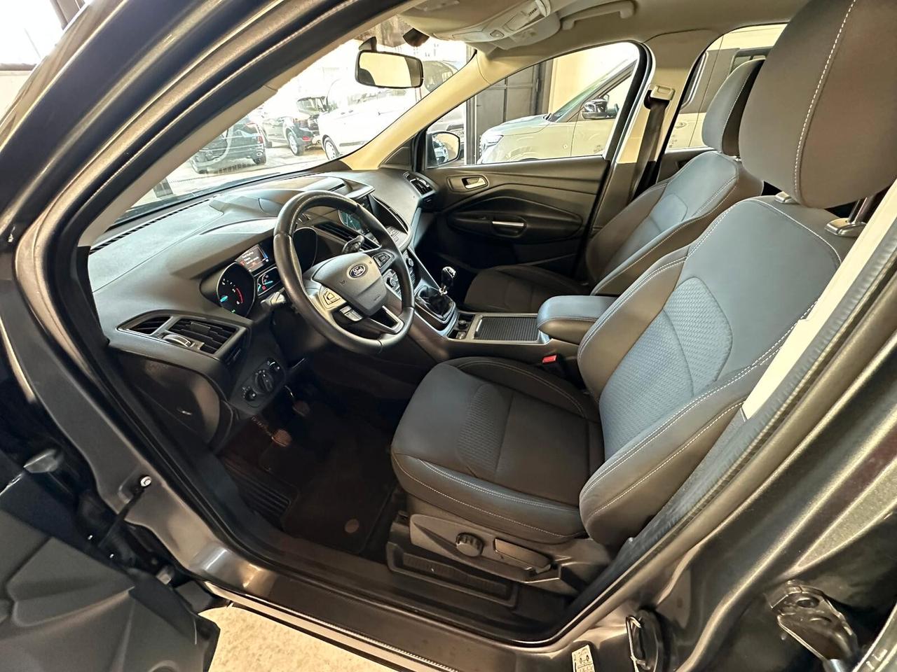 Ford Kuga 1.5 TDCI 120 CV S&S 2WD Titanium