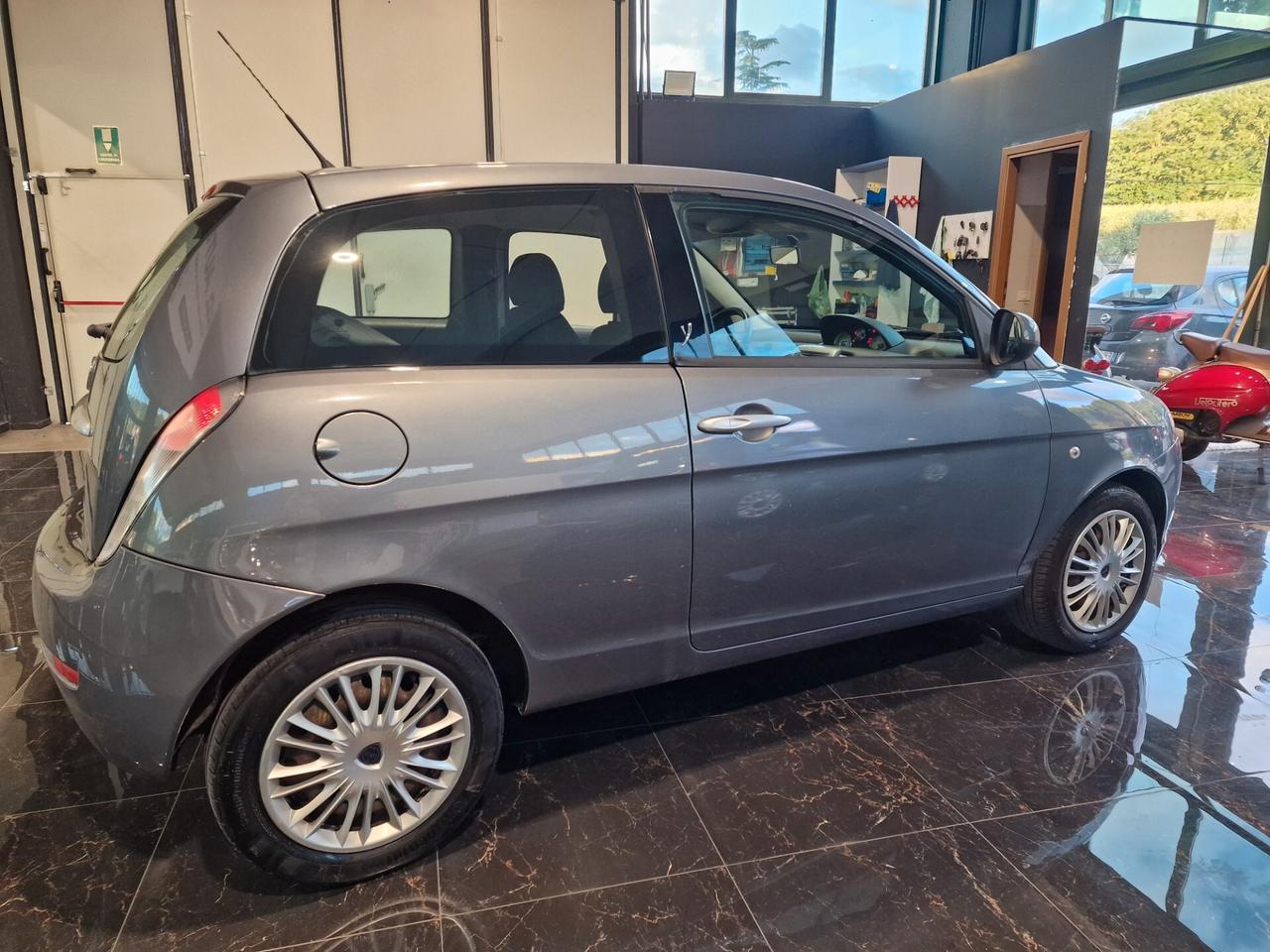 Lancia Ypsilon 1.2 Versus 155 mila chilometri