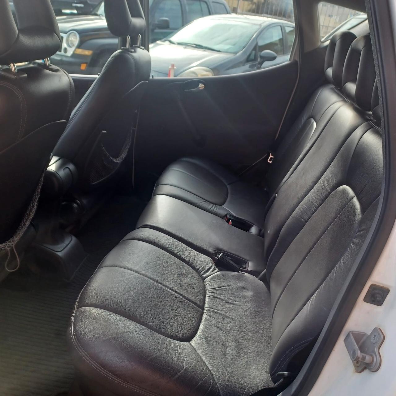 TUTTO PERFETTAMENTE FUNZIONANTE CLASSE A 1.9