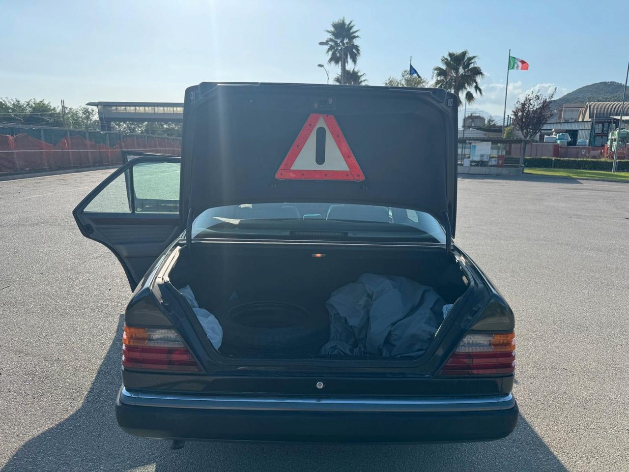 Mercedes-benz 200 D Targa oro 1990