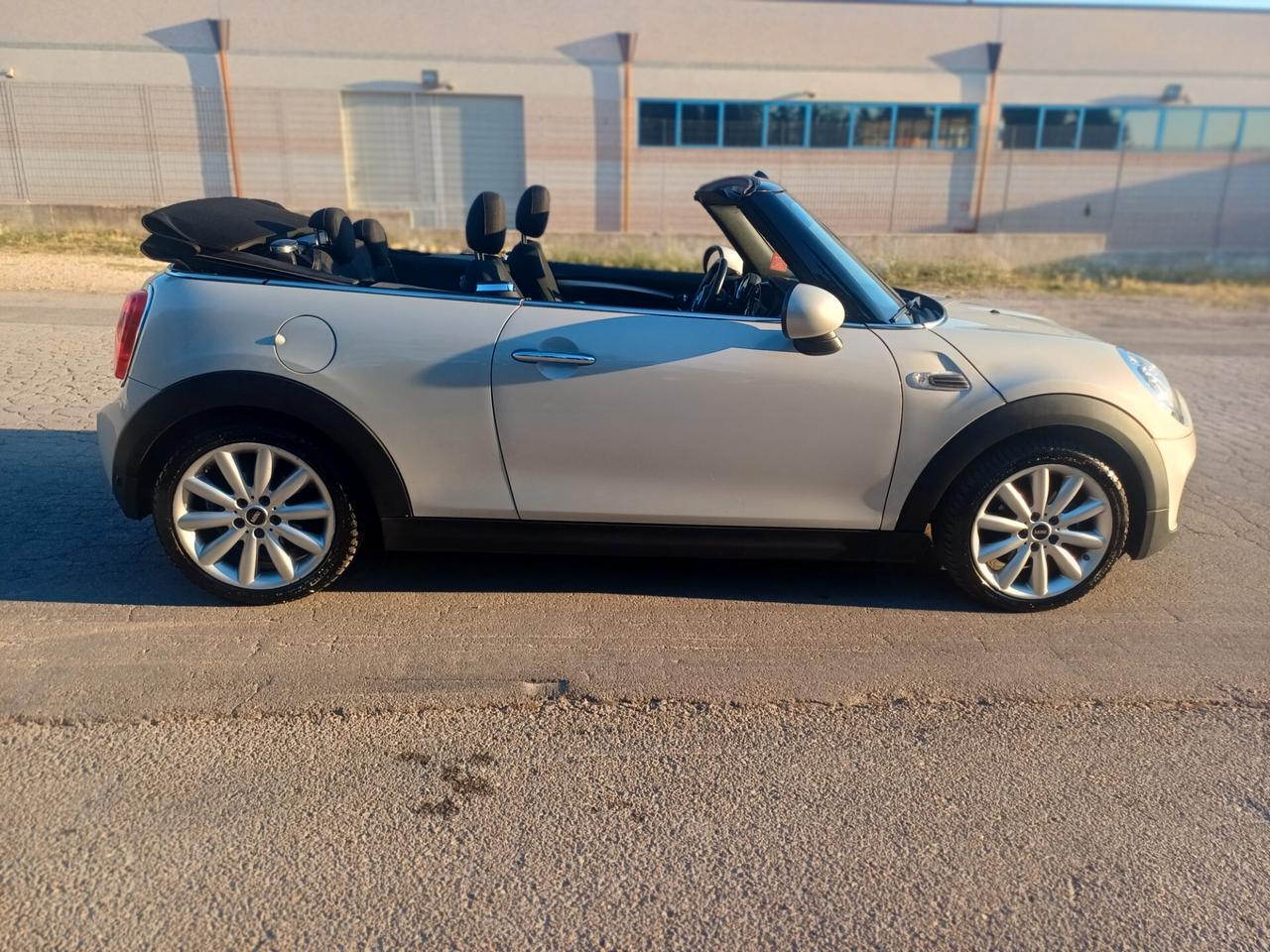Mini Mini 1.5 Cooper D Hype Cabrio