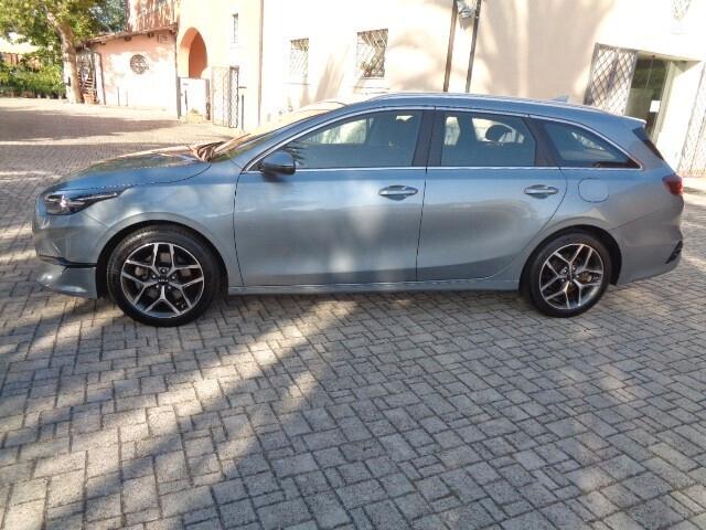 Ceed 1.6 CRDi 136 CV MHEV DCT SW Business NESSUN VINCOLO DI FINANZIAMENTO