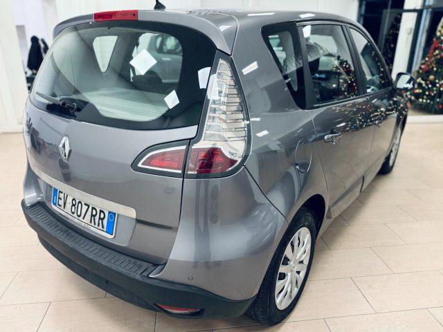 RENAULT Scenic X-MOD CROSS 1.5 dCi 110CV EDC