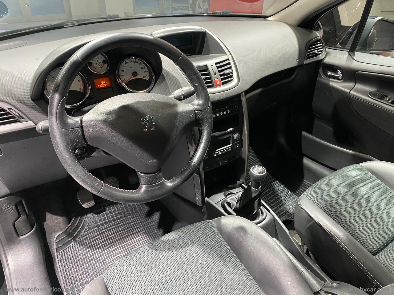 PEUGEOT 207 1.6 8V HDi 93 CV SW Ciel Allure