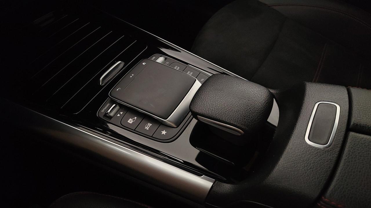 Mercedes-Benz B 180 d Premium auto