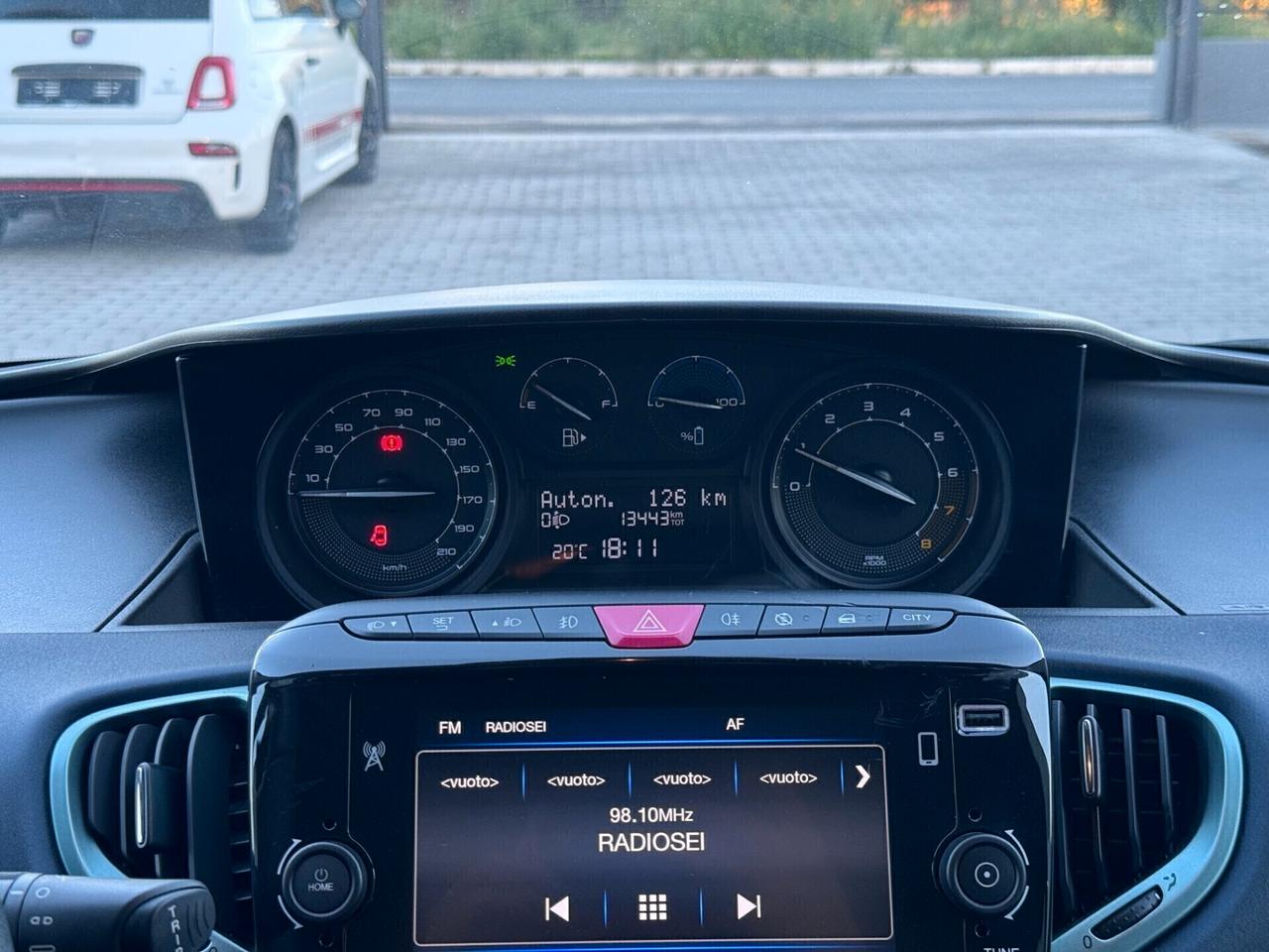 Lancia Ypsilon 1.0 FireFly 5 porte S&S Hybrid Gold -CAMERA-APPLE CARPLAY