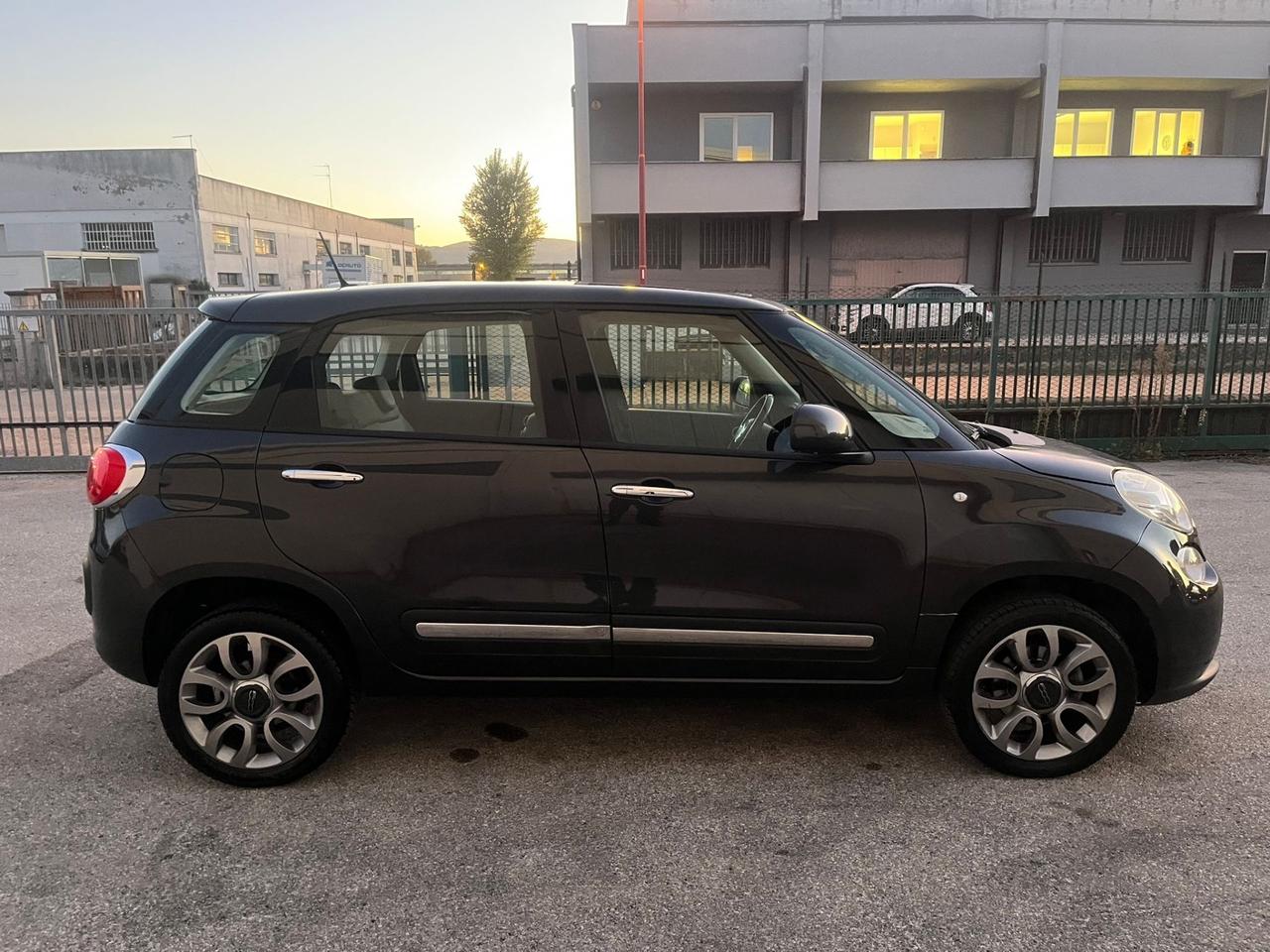 Fiat 500L 0.9 TwinAir Turbo Natural Power Lounge