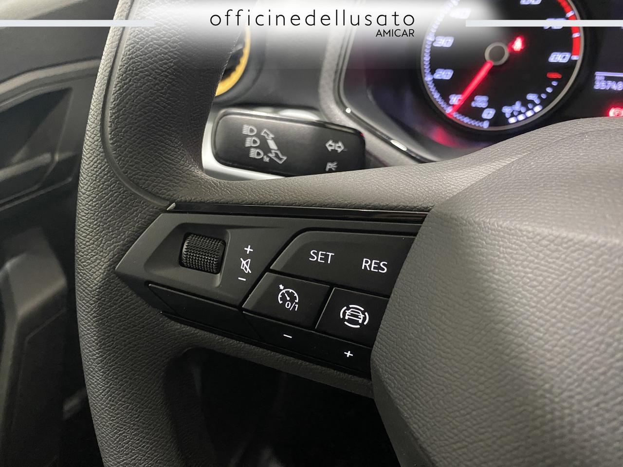 Seat Arona 1.0 ecotsi 95cv reference