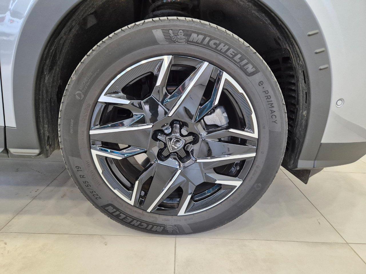 Peugeot 5008 1.2 hybrid Allure 145cv 7p.ti e-dcs6 IN PROMO