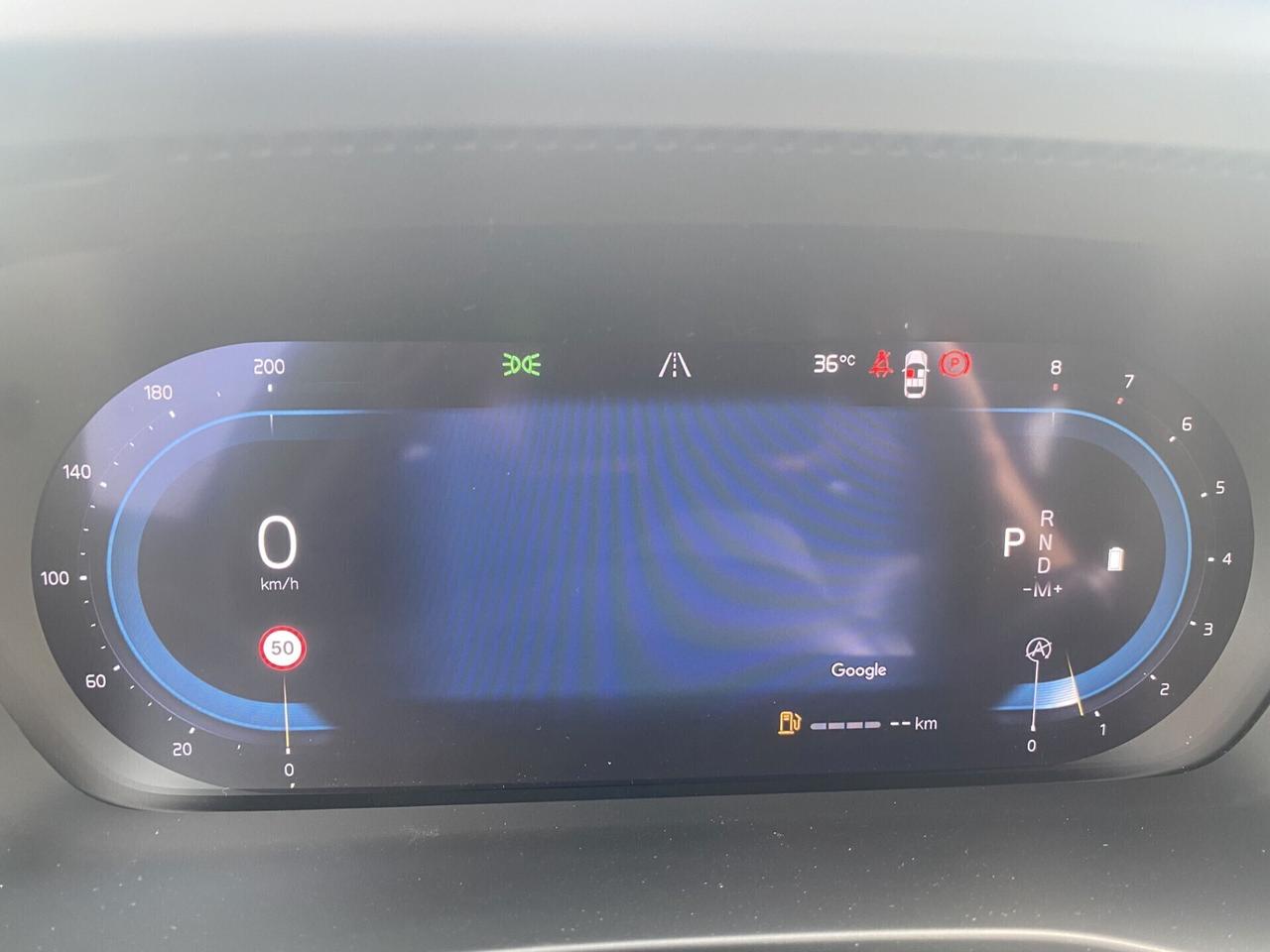 Volvo XC40 B3 (Benzina/Hybrid) Autom. Essential