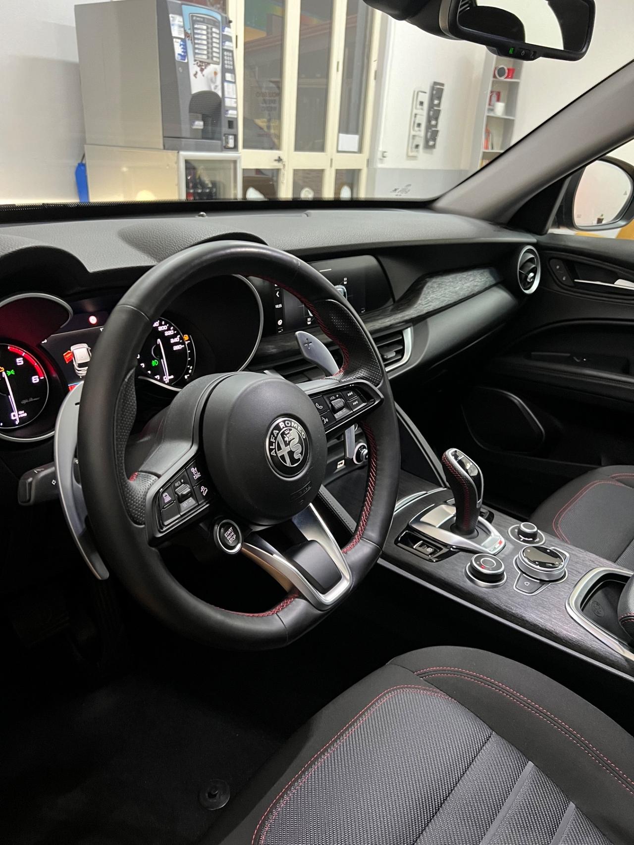 Alfa Romeo Stelvio 2.2 Turbodiesel 190 CV AT8 Q4 Business