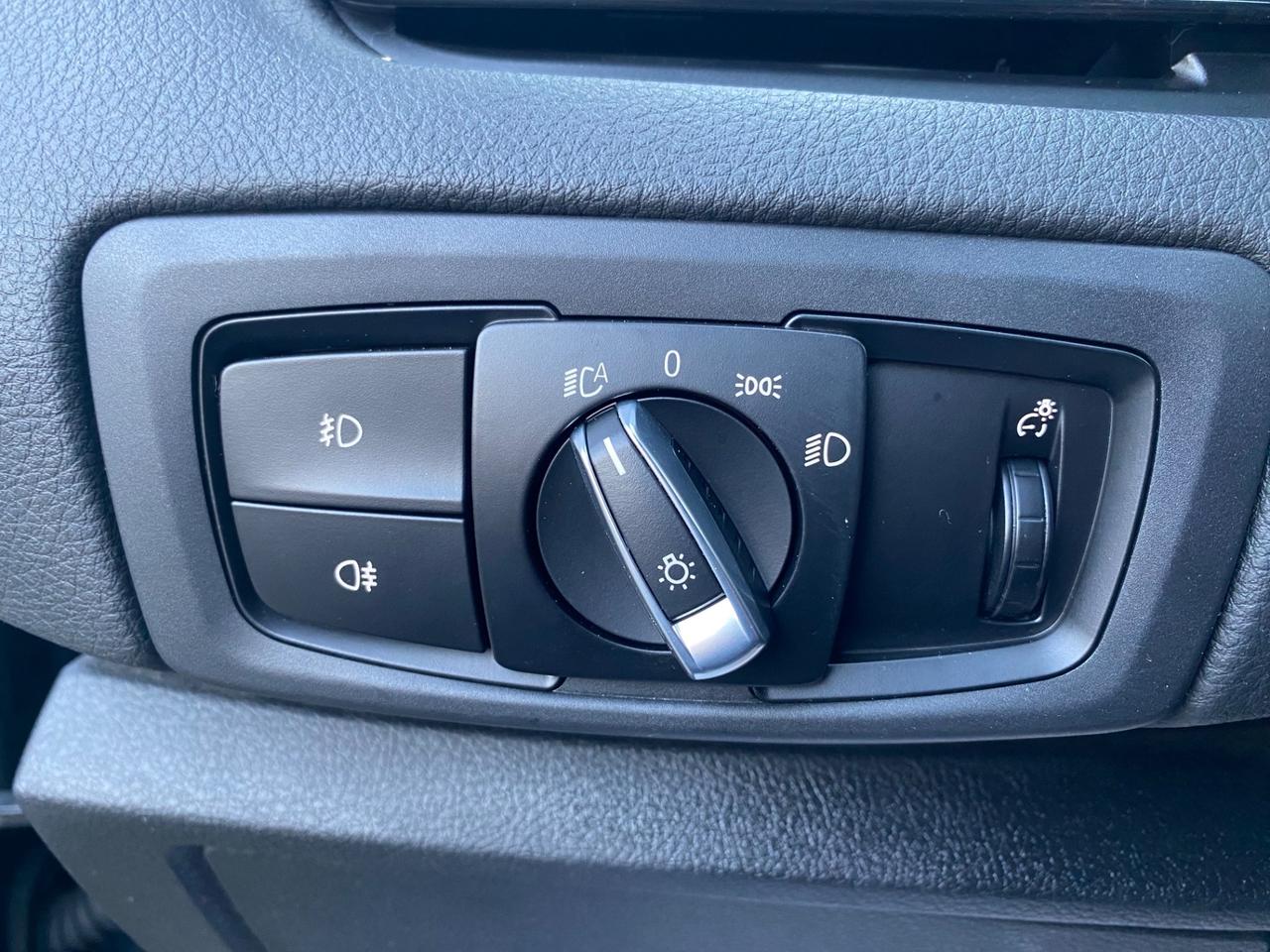 Bmw 2er Active Tourer 218d Advantage