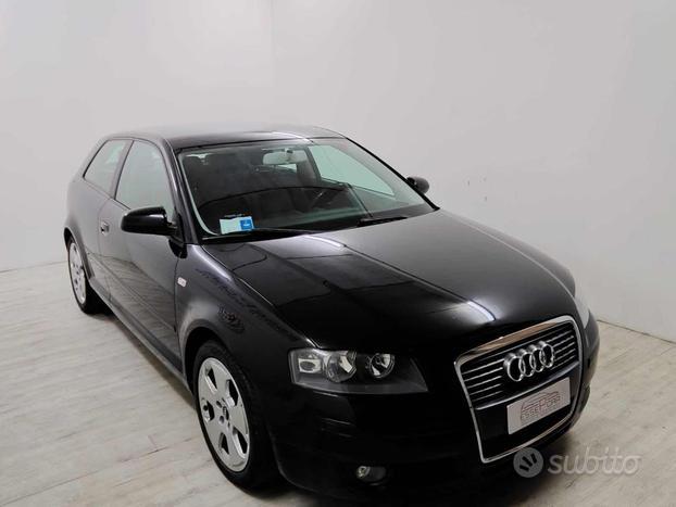 AUDI A3 1.6 16V FSI Ambition