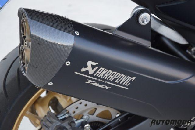 YAMAHA T-Max 560 Tech Max akrapovic