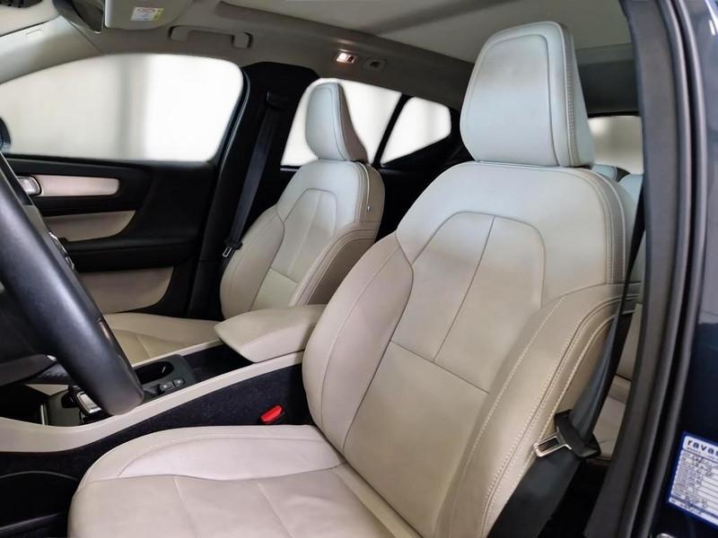 VOLVO XC40 T5 Plug-in Hybrid auto Recharge Inscription Expression