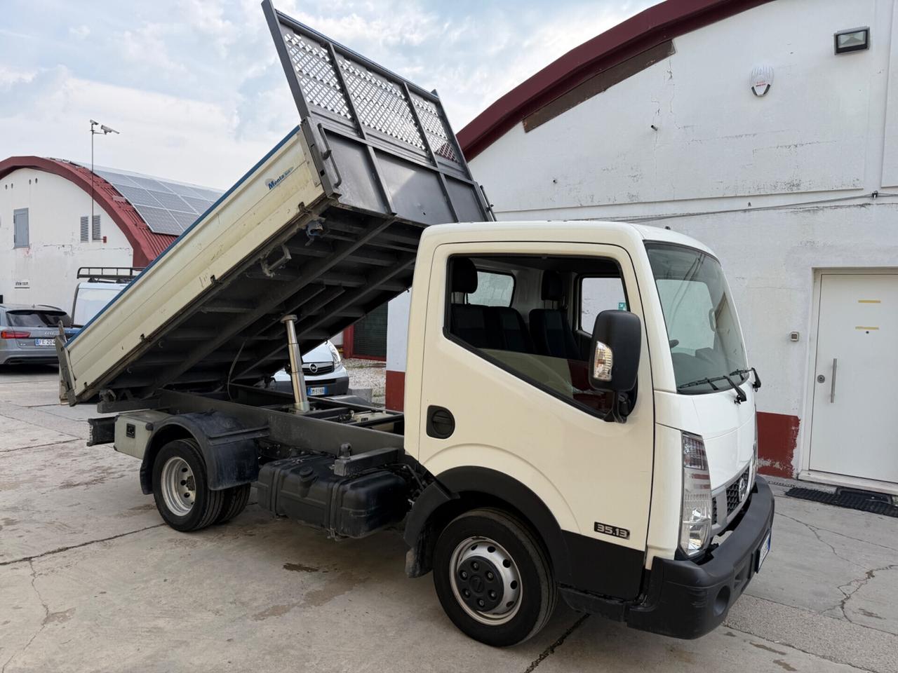 Nissan Cabstar NT400 Ribaltabile 3.0d - 2020