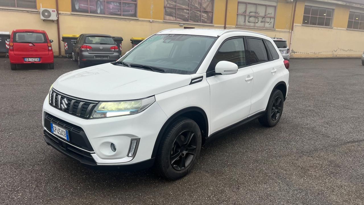 Suzuki Vitara 1.4 Hybrid Top