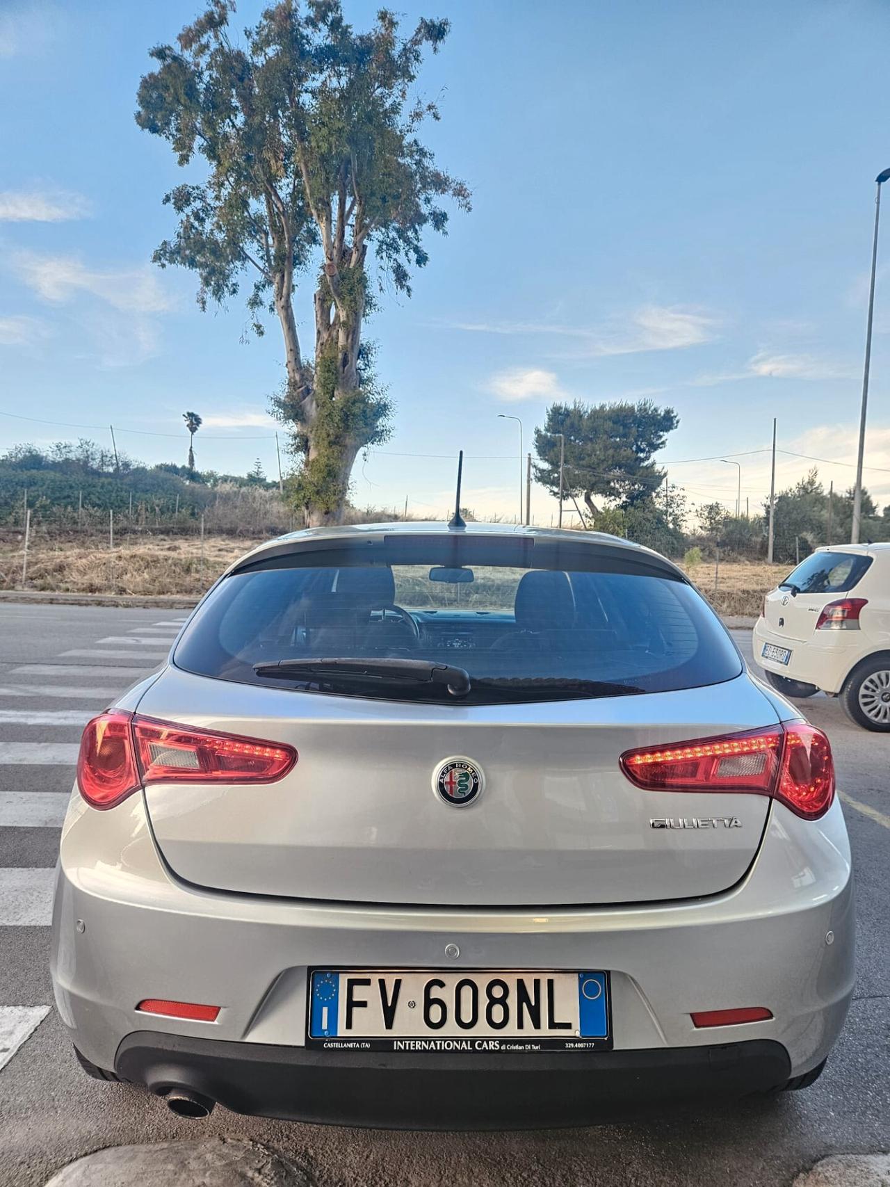 ALFAROMEO Giulietta 1.6 jtdm 120cv automatica full
