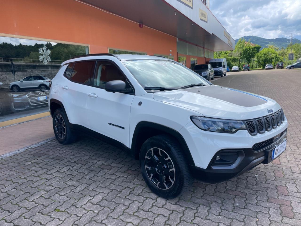 Jeep Compass 1.3 T4 240CV PHEV AT6 4xe Trailhawk Telec. 360