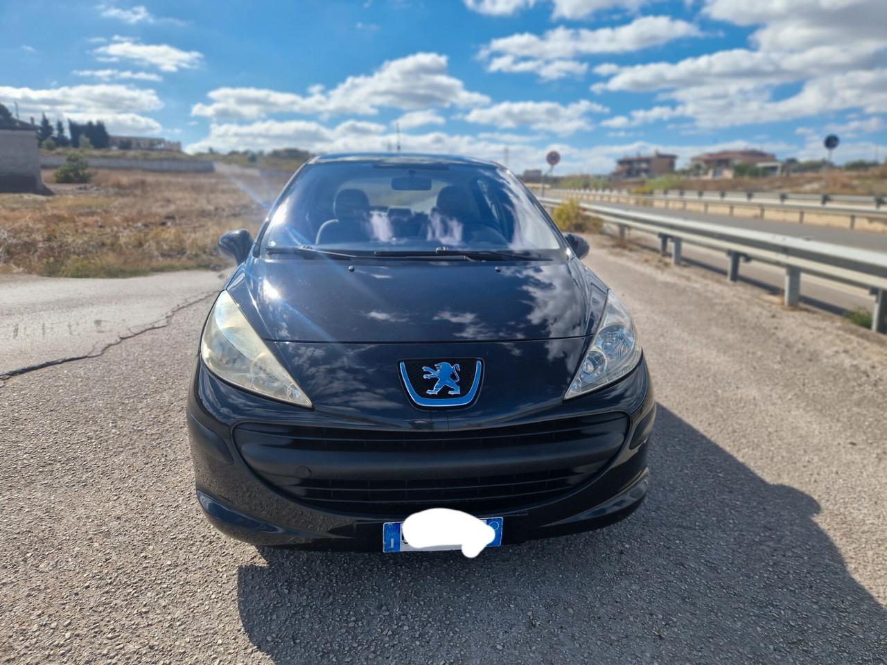 Peugeot 207 1.4 HDi 70CV 5p. X Line