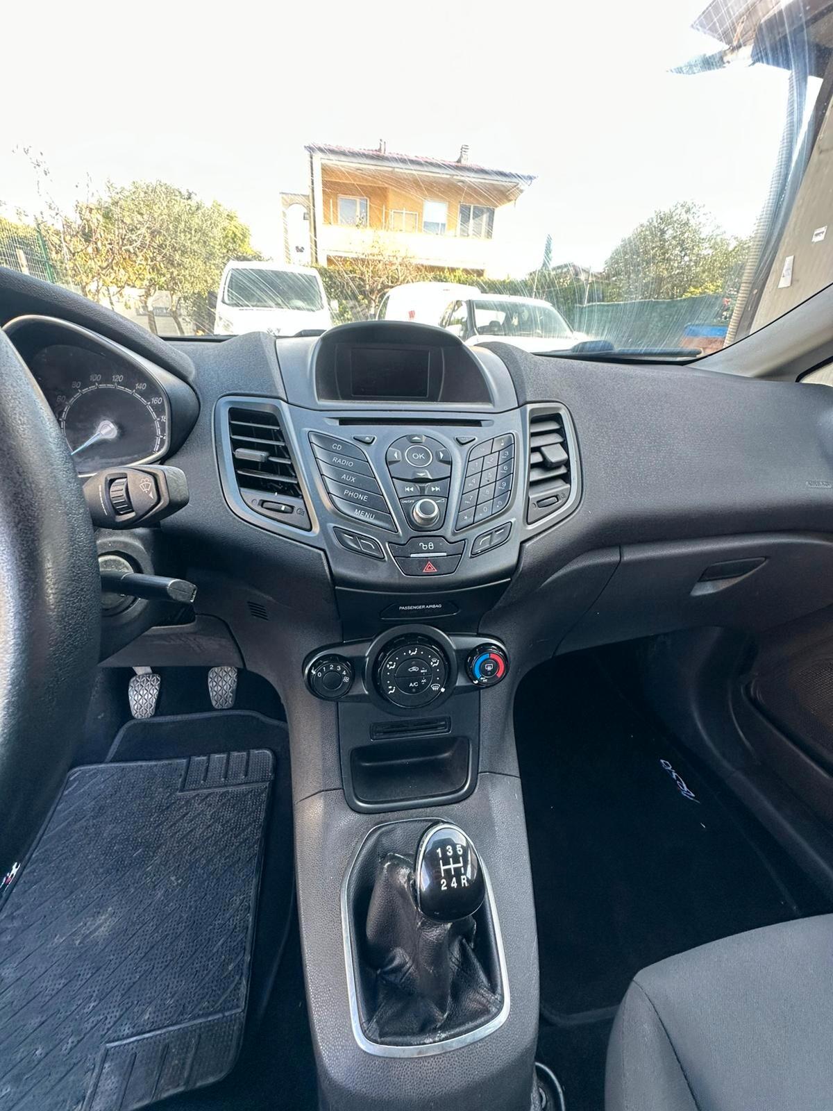 Ford Fiesta 1.4 3 porte Bz.- GPL FORD FIESTA 1.4 GPL – BLACK & WHITE EDITION