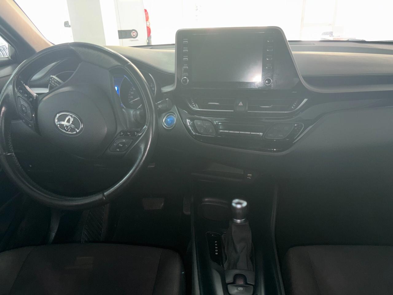 Toyota C-HR 1.8 Hybrid E-CVT Business