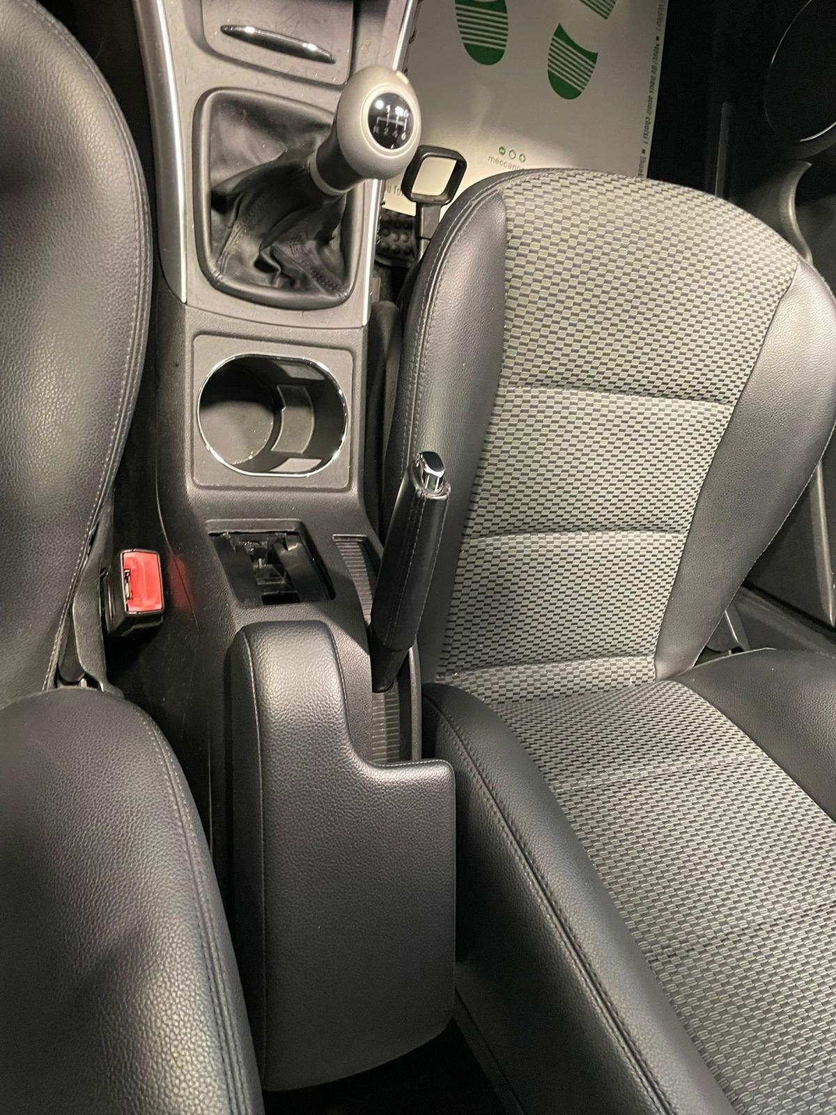 Mercedes-benz B 200 B 200 Turbo Sport