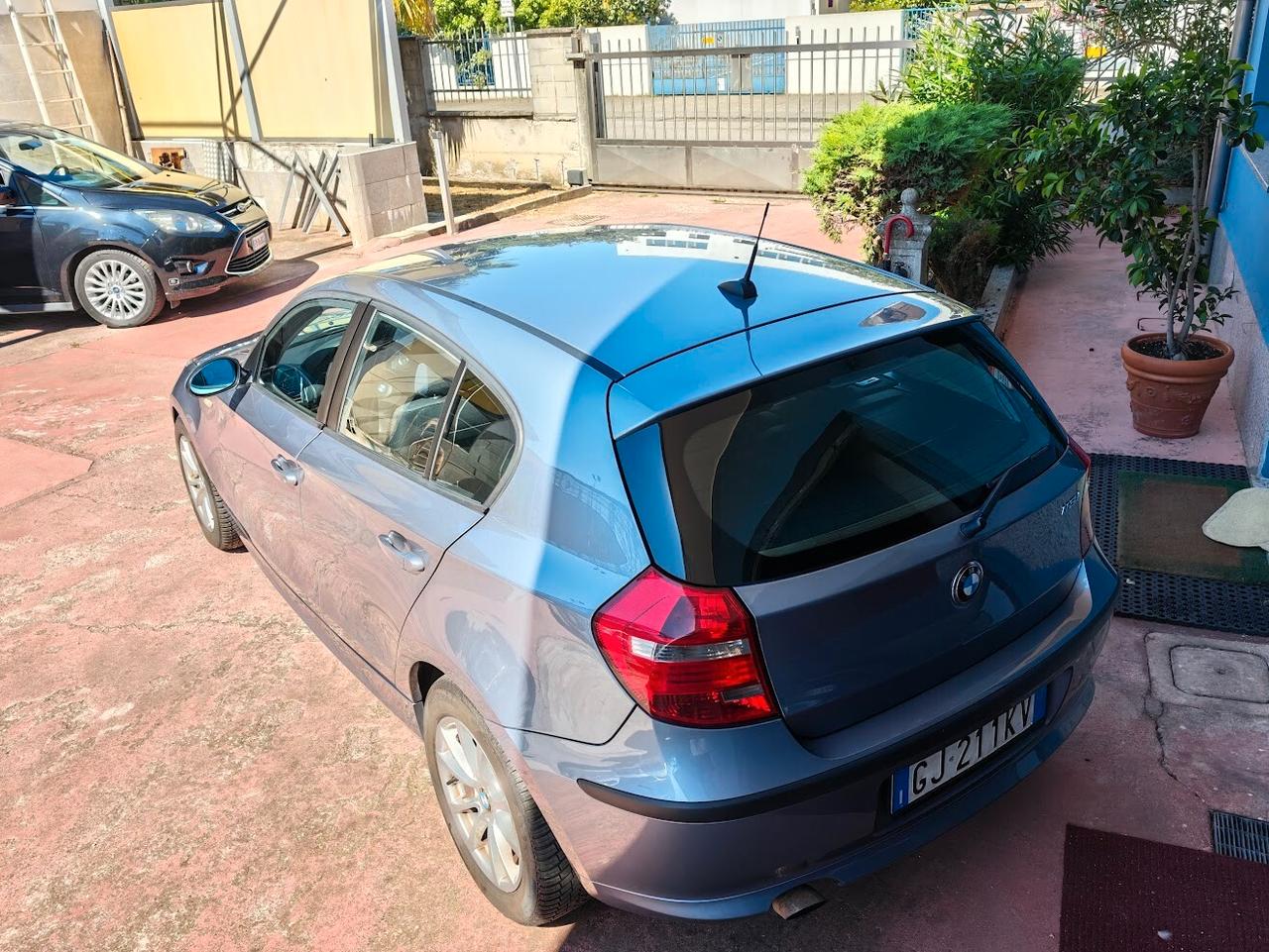 Bmw 118i Futura AUT. SOLO 90MILA KM AUTO DA VETRINA!!!!!!!!!!!