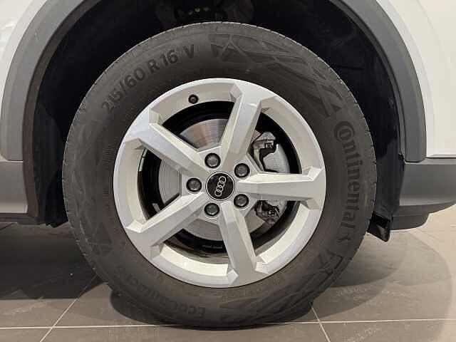 Audi Q2 35 TFSI Business