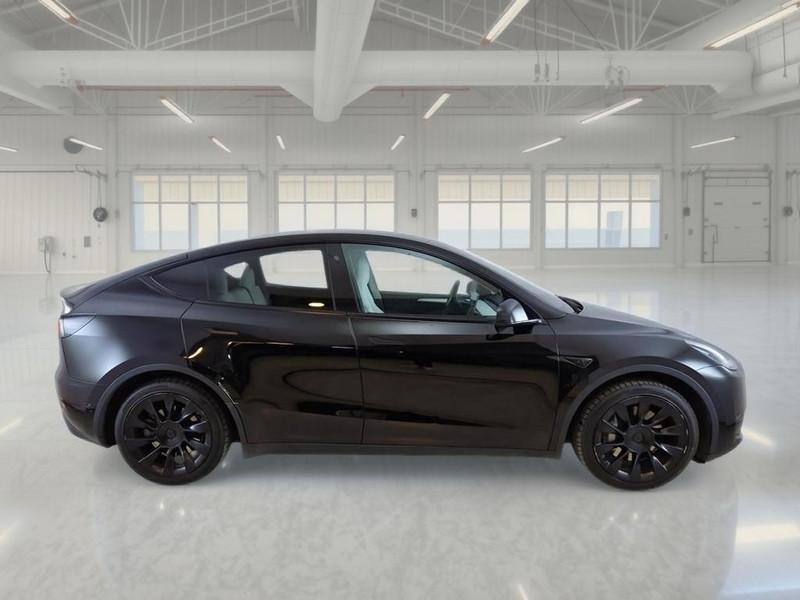 TESLA MODEL Y 75 kWh Dual Motor Long Range 4WD aut.