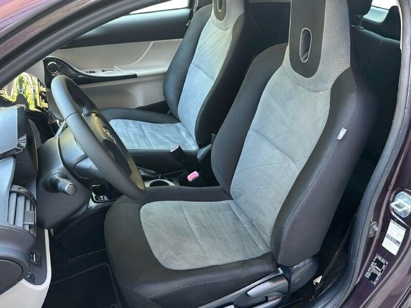 Toyota iQ 1.3 VVT-i Style CVT