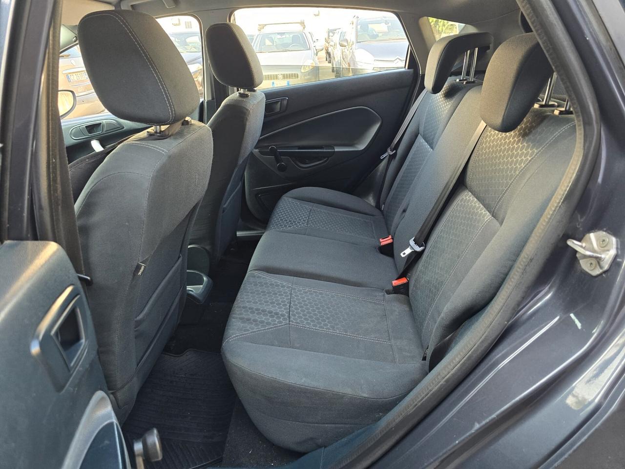 FORD FIESTA 1.4 DIESEL ACCESSORIATA 2010