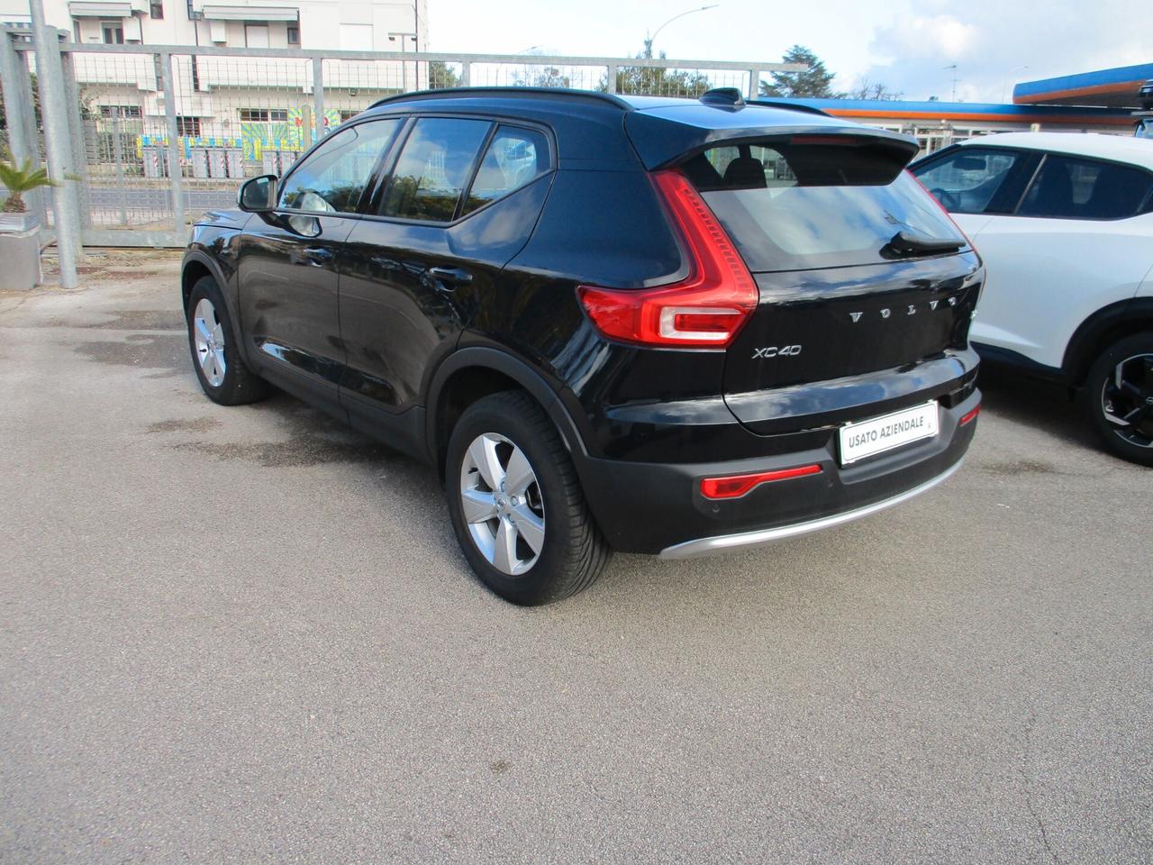 Volvo XC40 T2 automatico Essential