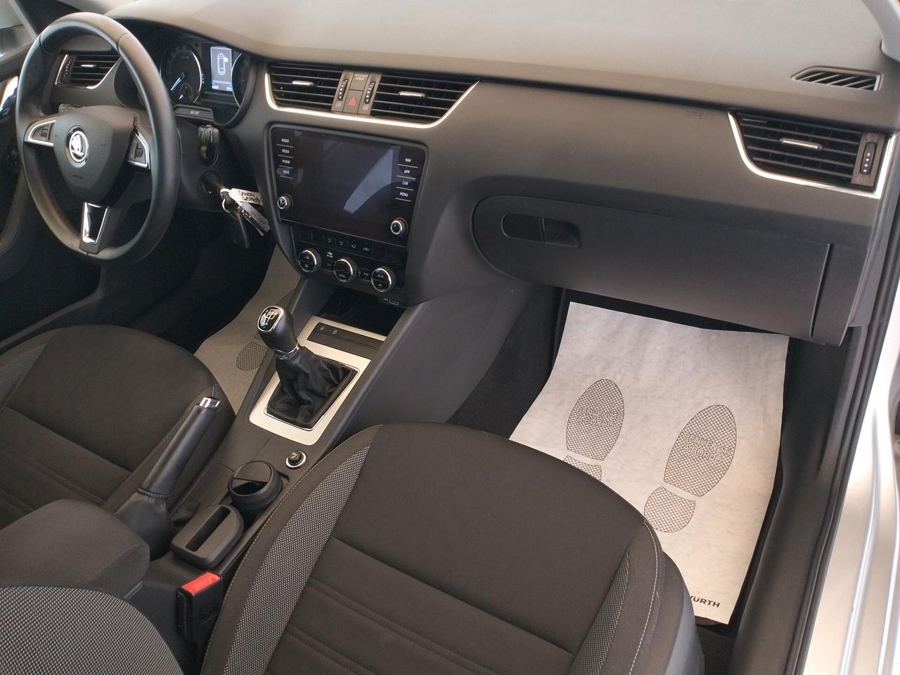 Skoda Octavia 1.6 TDI SCR 115 CV Wagon Executive - NEOPATENTATI