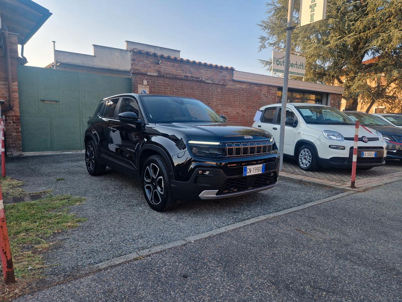 Jeep Avenger 1.2 100CV "48.300 km", Navi, Carplay, Telecamera