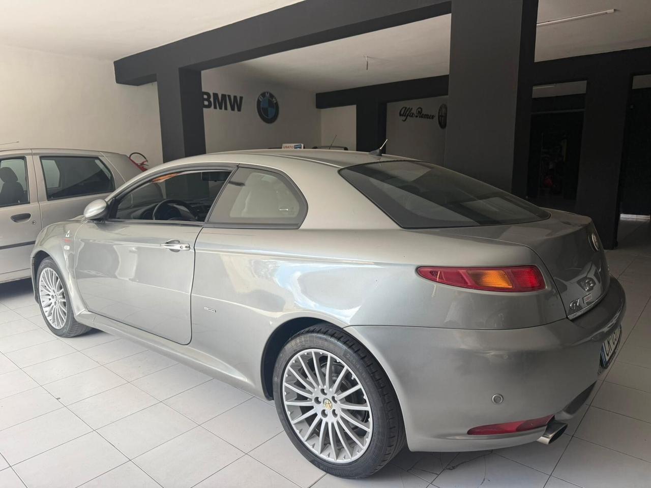 Alfa Romeo GT 1.9 MJT 16V Luxury