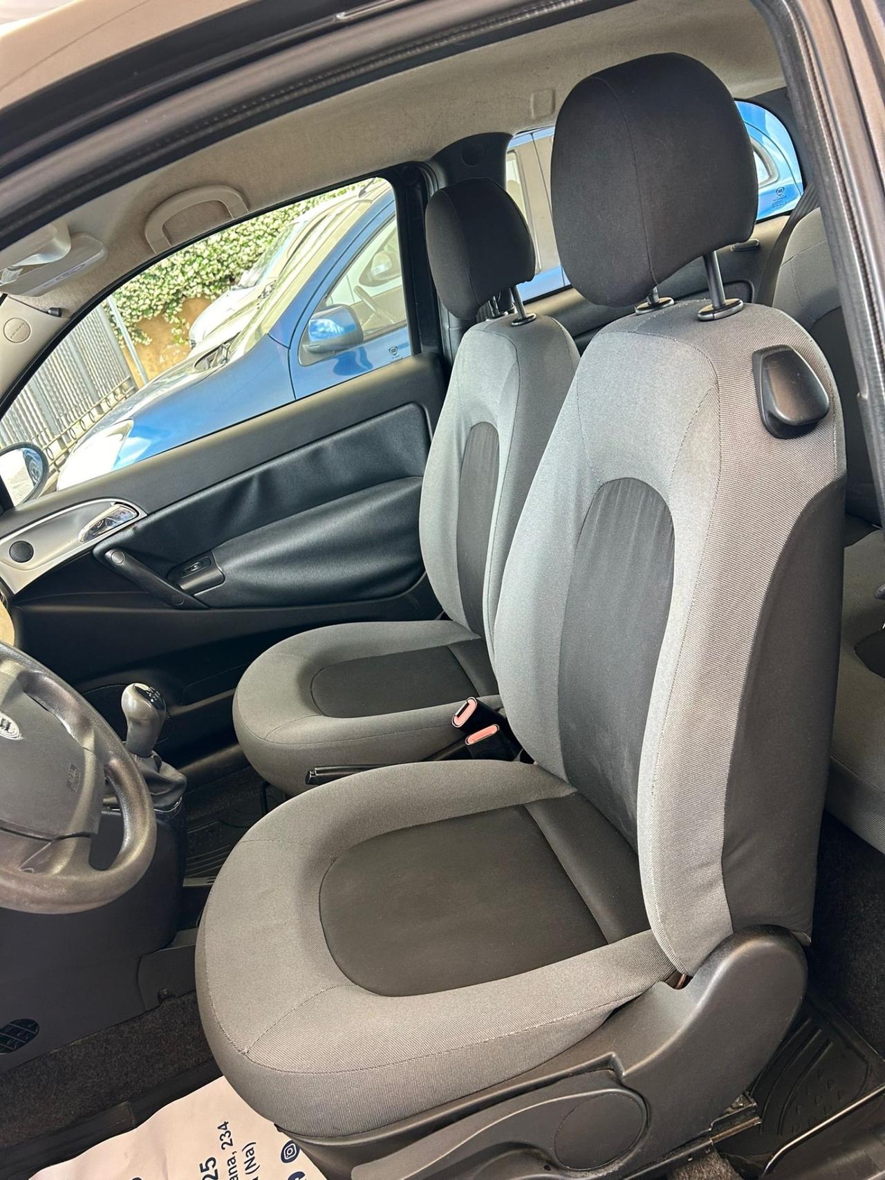 Lancia Ypsilon 1.3 Multijet 16V Argento