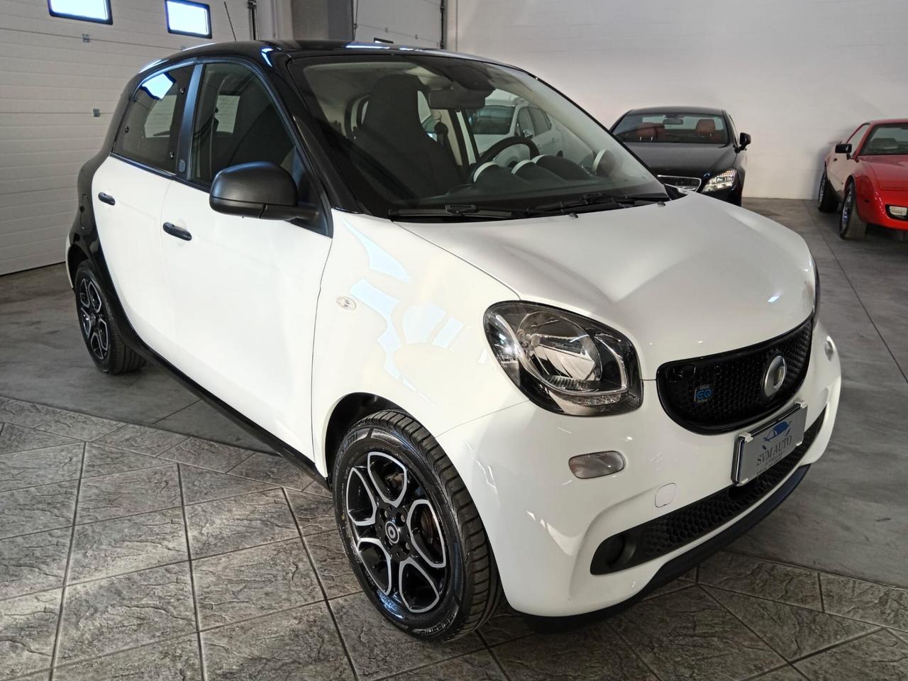 SMART Forfour II Hatchback 453 1.0 82cv (60kW) FULL ELECTRIC