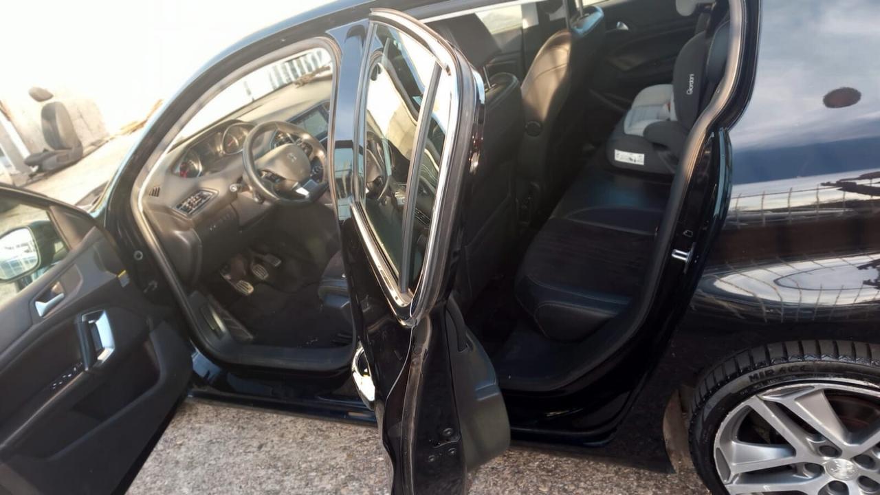 Peugeot 308 BlueHDi 150 S&S EAT6 Allure