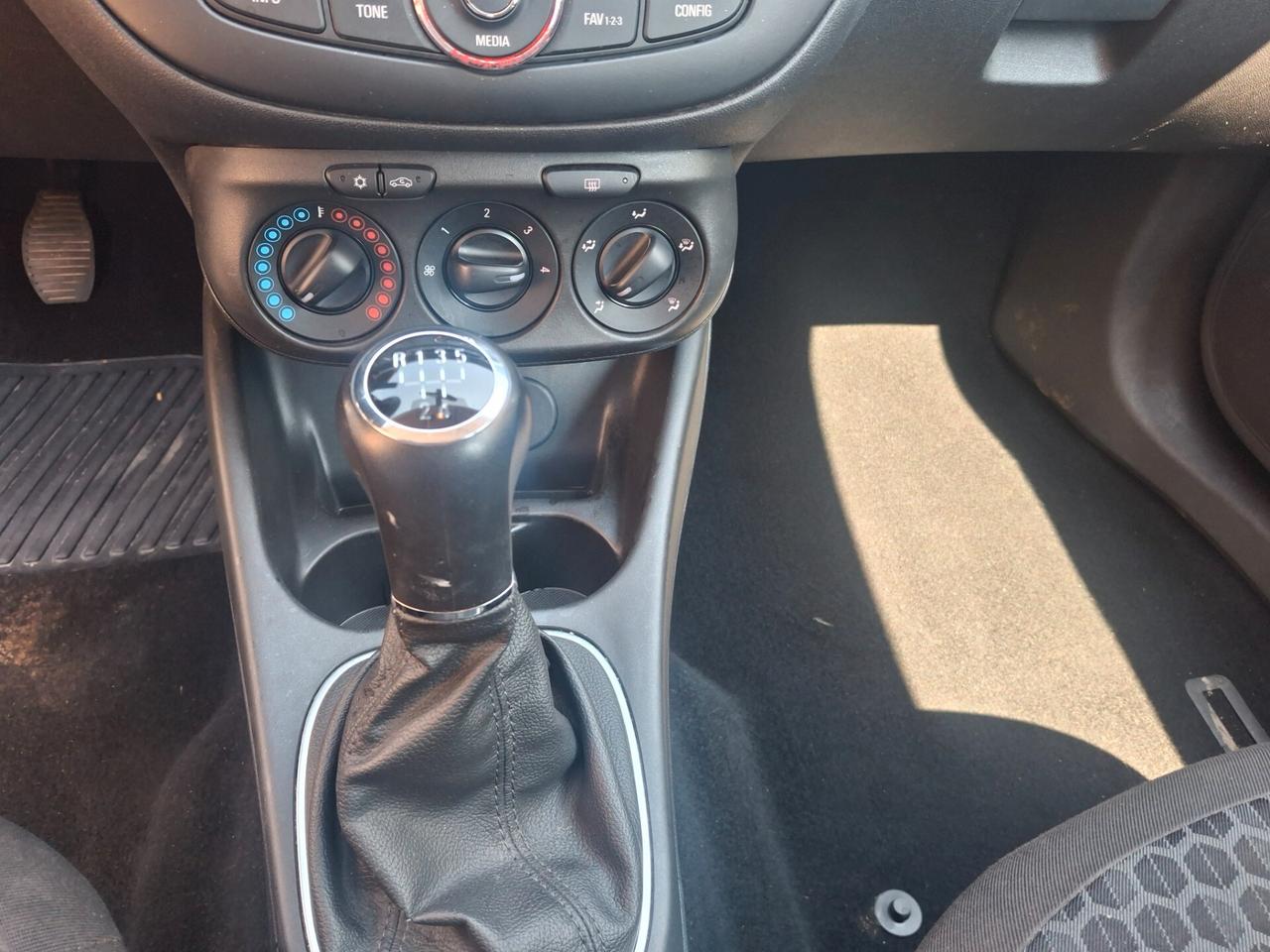 Opel Corsa 1.4 90CV GPL Tech 5 porte Advance neopatentati