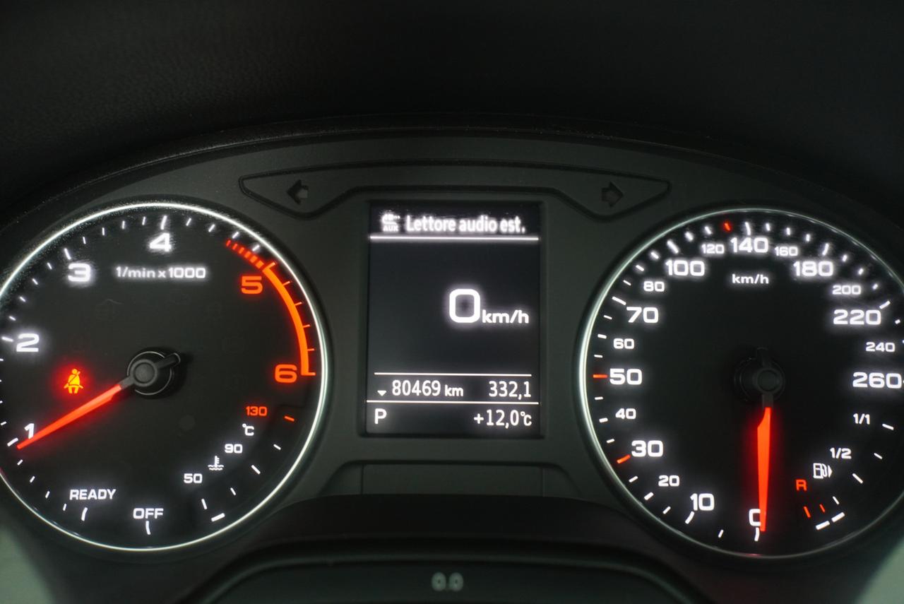 AUDI Q2 30 TDI S tronic Business