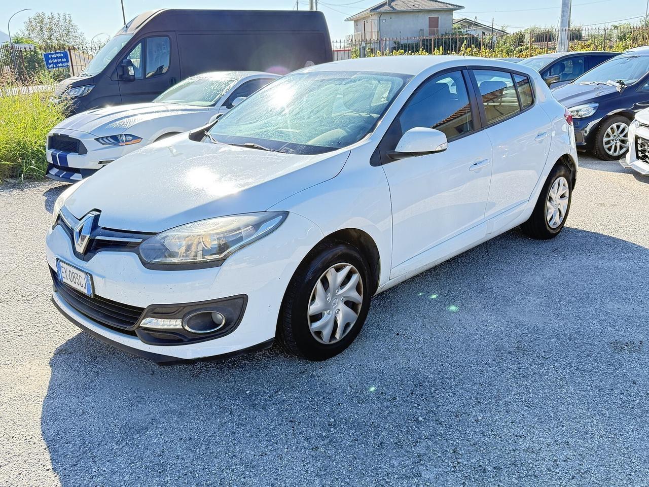 RENAULT MEGANE 1.5 DCI ADATTA NEOPATENTATI