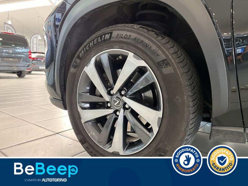 Lexus NX 300H 2.5 LUXURY 4WD CVT