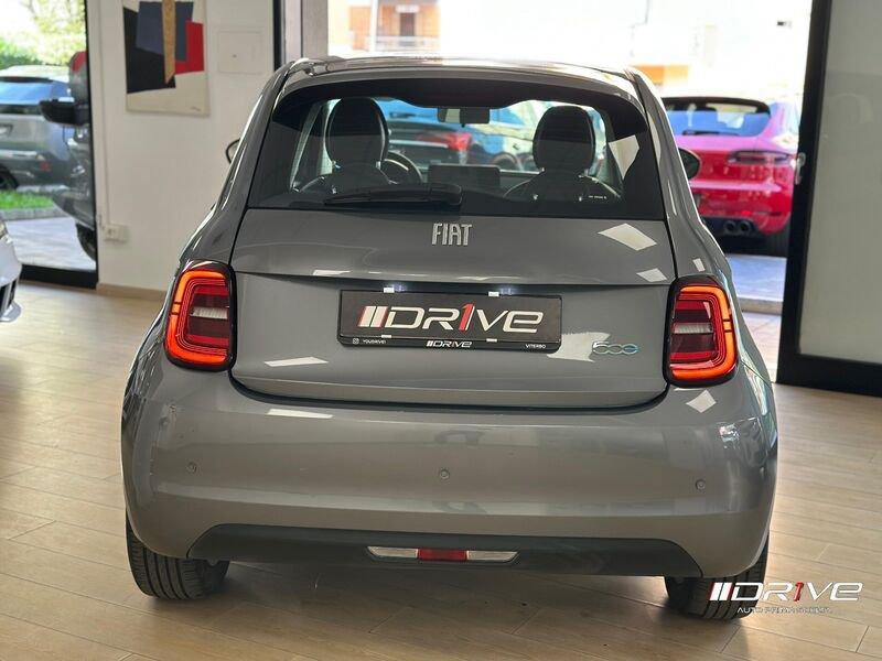FIAT 500 500e Berlina 42 kWh