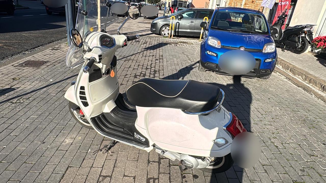 Vespa GTS 300 del 2018 USATO