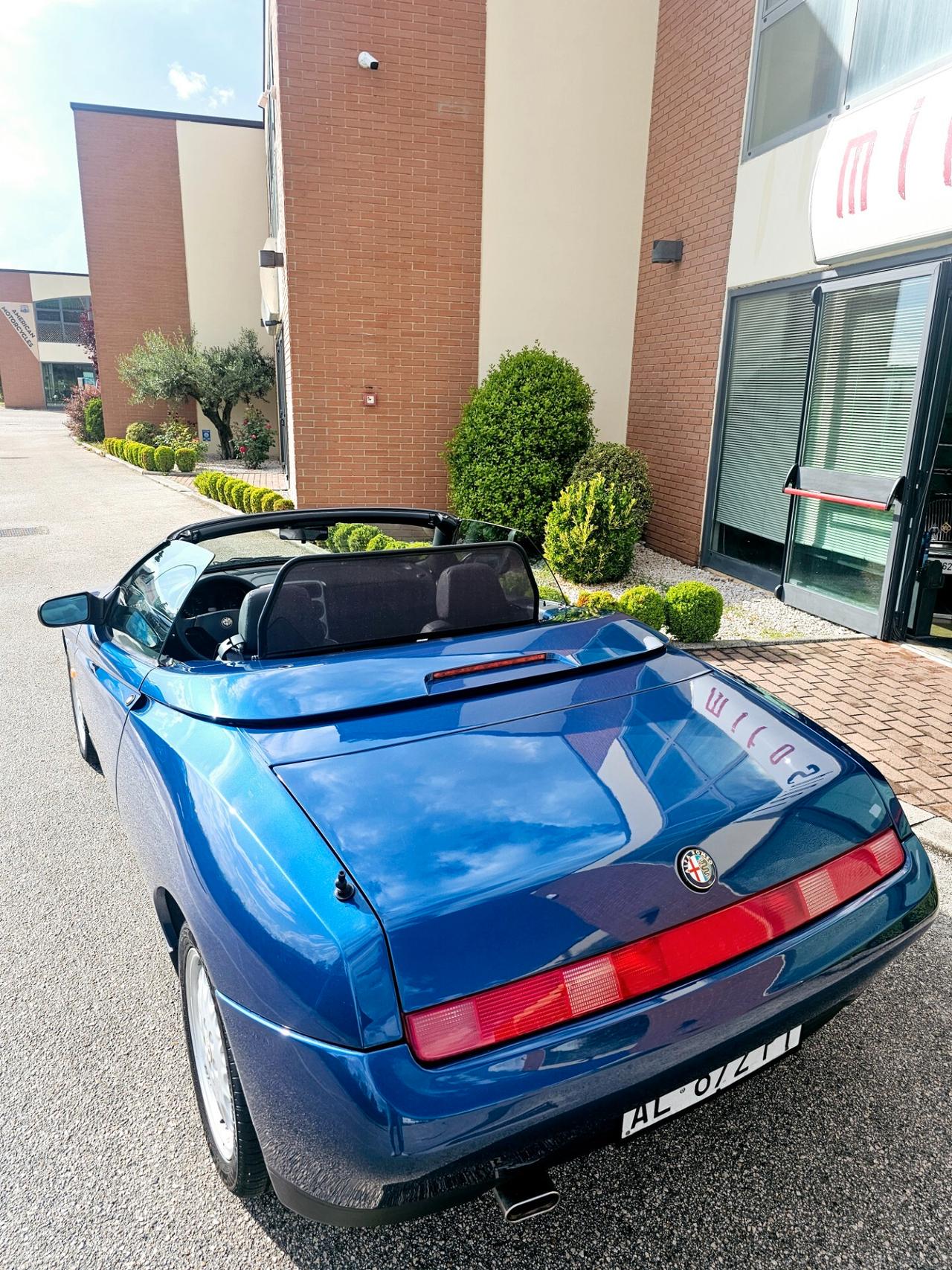 Alfa Romeo GTV Spider 2.0i 16V Twin Spark cat Asi con CRsStupenda