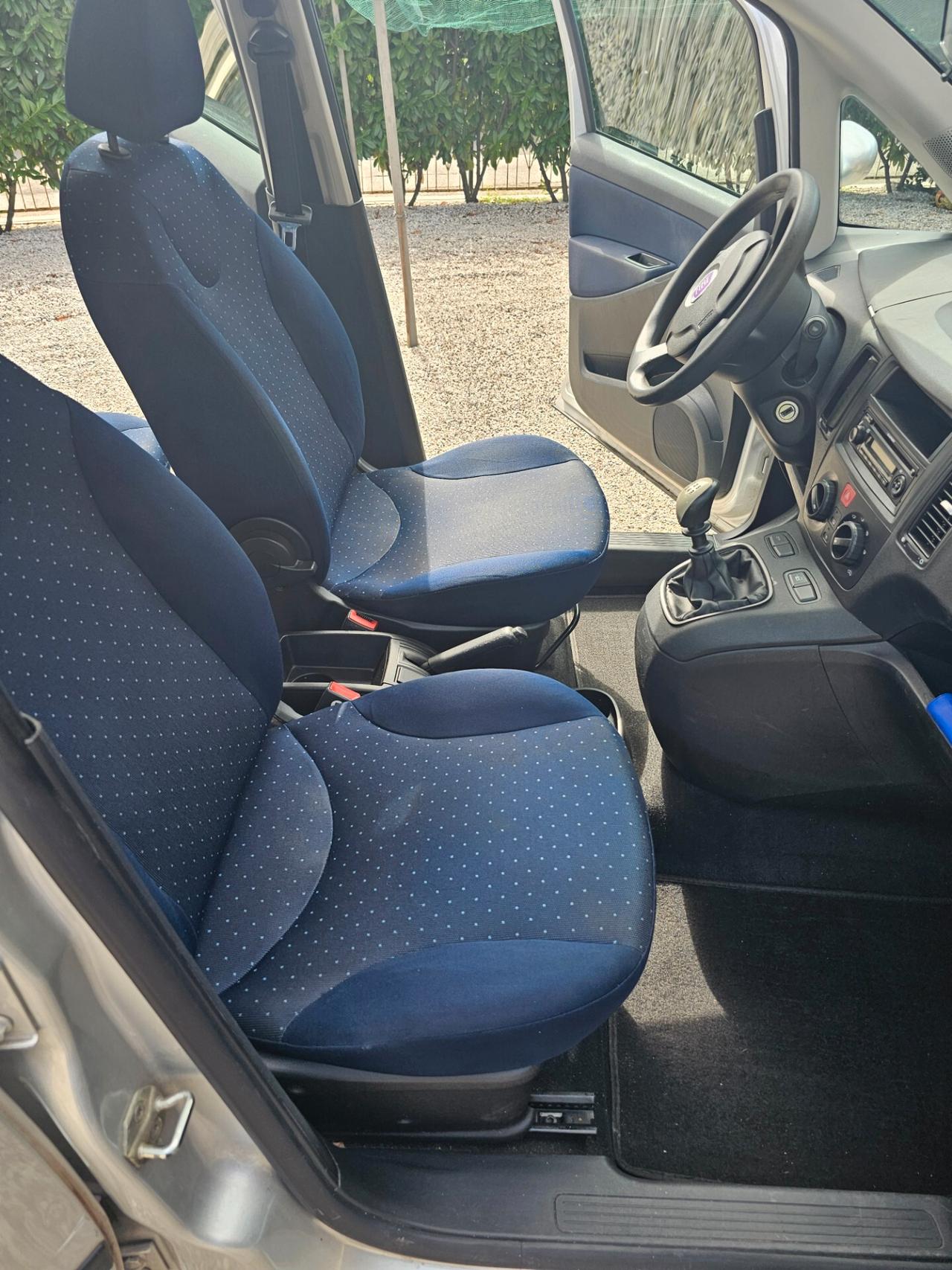Fiat Idea 1.2 16V BlackLabel