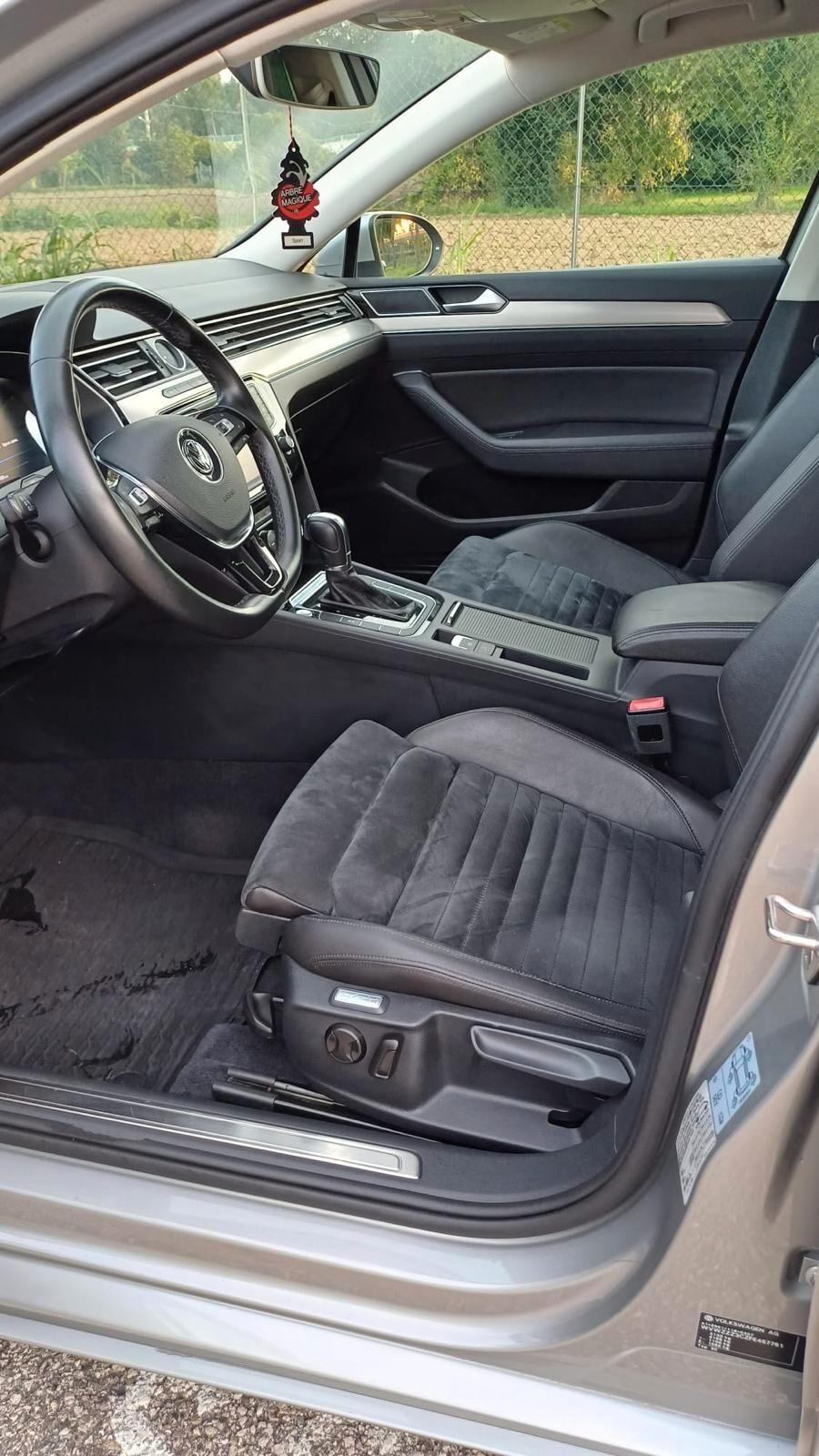 Volkswagen Passat 2.0 TDI DSG Highline BlueMotion Technology