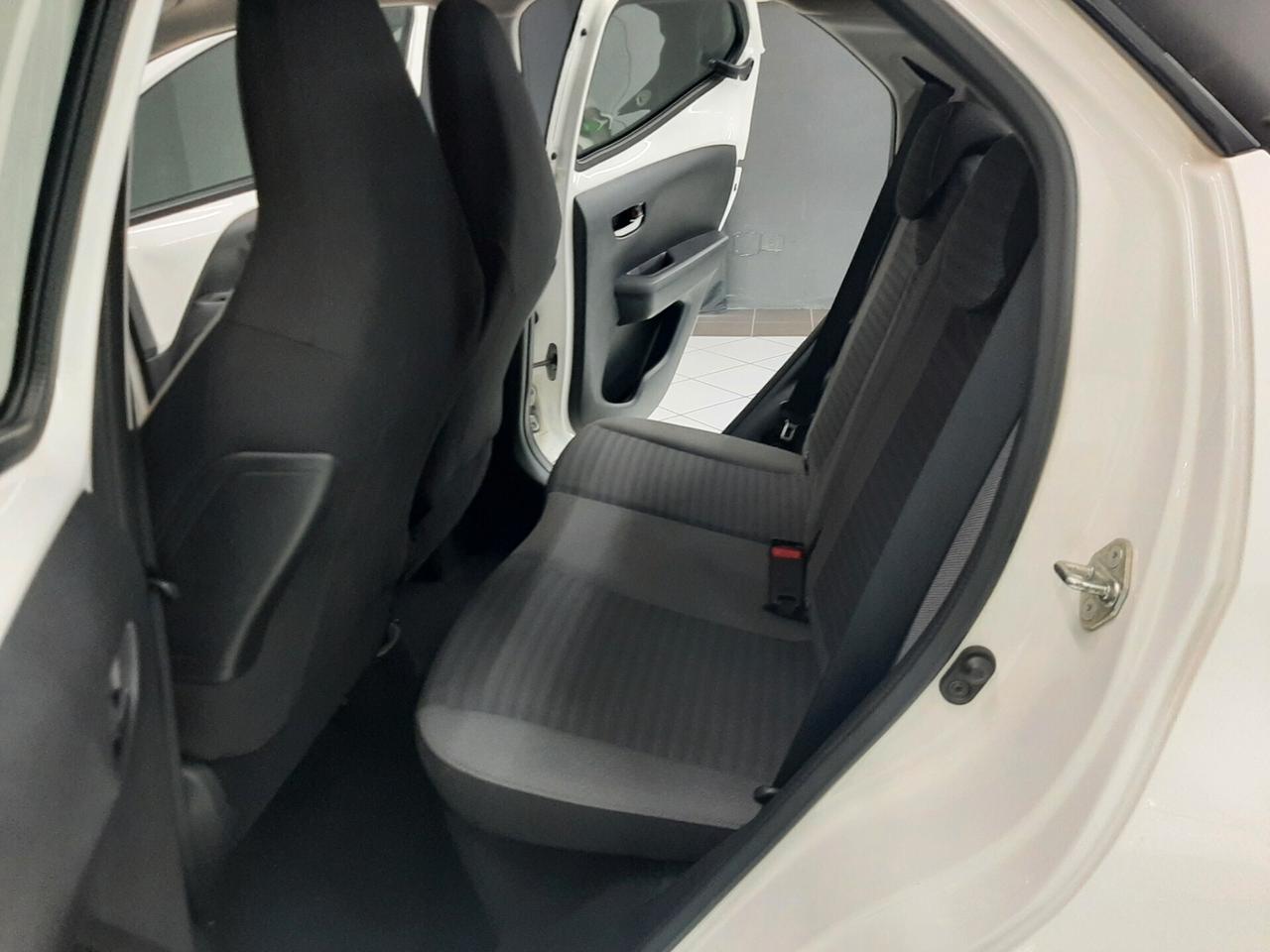 Toyota Aygo 1.0 VVT-i 69 CV 5 porte x-business